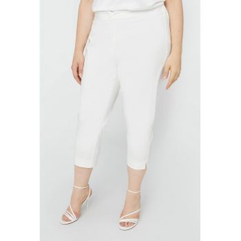 Pantaloni capri cu talie medie