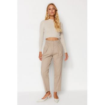 Pantaloni eleganti cu pliuri