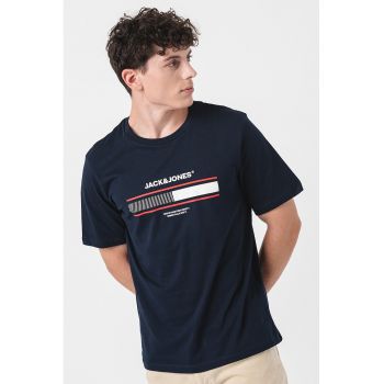 Tricou cu decolteu la baza gatului si imprimeu logo