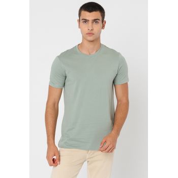 Tricou slim fit cu decolteu la baza gatului