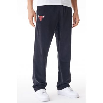 Pantaloni de trening cu aspect catifelat si talie elastica