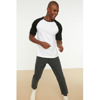 Tricou slim fit cu maneci raglan