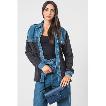 Jacheta lejera de denim cu segmente contrastante