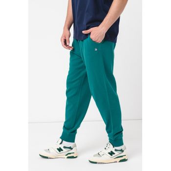 Pantaloni de trening cu snur de ajustare