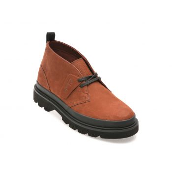 Ghete casual CLARKS visinii, BADEDB, din nabuc