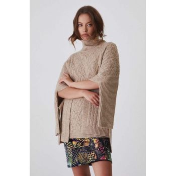 Medicine poncho culoarea bej