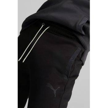 Pantaloni sport cu tehnologie dryCELL Day in Motion