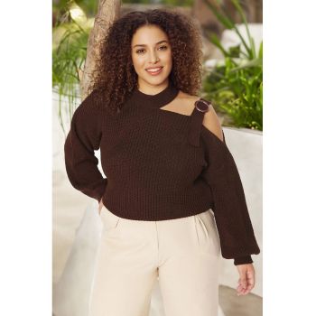 Pulover plus size cu decupaj pe umar