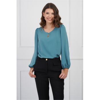 Bluza DY Fashion verde mint si nasture la decolteu