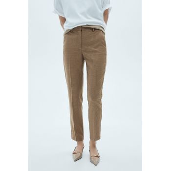 Pantaloni slim fit cu talie medie Warm