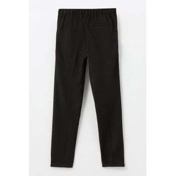 Pantaloni eleganti cu talie medie