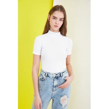 Bluza crop striata cu guler scurt