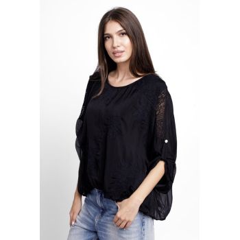 Bluza din matase naturala brodata, cu dantela pe spate, neagra