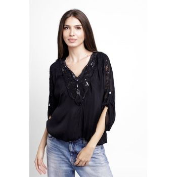 Bluza din matase naturala platca brodata, cu paiete fine si cu dantela pe spate, neagra