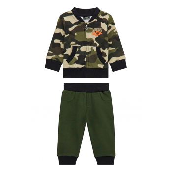 Set de imbracaminte cu model camuflaj - 2 piese