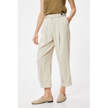 Pantaloni crop cu talie inalta