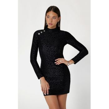 Rochie cu croiala bodycon si animal print