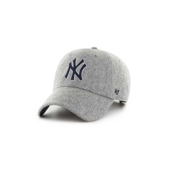 47 brand șapcă din amestec de lână MLB New York Yankees culoarea gri, cu imprimeu, B-CHSCU17WIS-GY