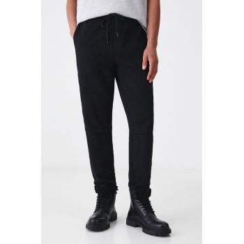 Medicine pantaloni barbati, culoarea negru, neted