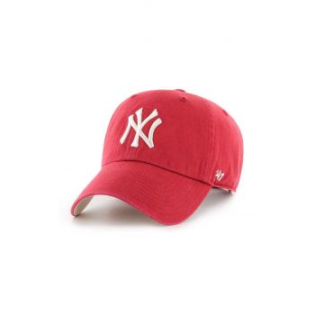 47 brand șapcă de baseball din bumbac MLB New York Yankees culoarea rosu, cu imprimeu, BCWS-DBLUN17GWS-XY96