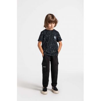 Coccodrillo pantaloni de trening pentru copii culoarea negru, neted, WORLD OF PIXEL BOY KIDS