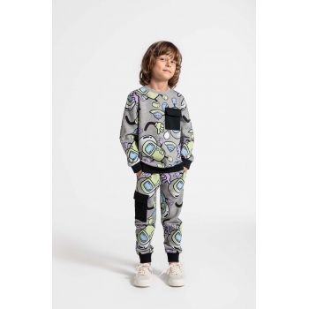 Coccodrillo pantaloni de trening pentru copii culoarea gri, modelator, WORLD OF PIXEL BOY KIDS