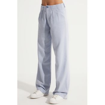 Pantaloni cu talie inalta si model uni