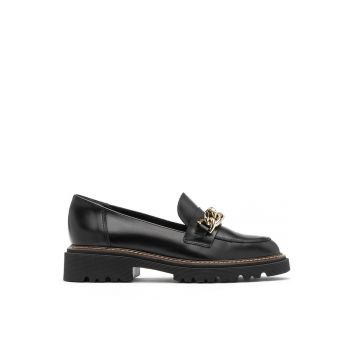 Pantofi loafer de piele intoarsa cu aplicatie lant