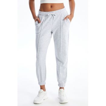 Pantaloni de trening cu snur de ajustare in talie