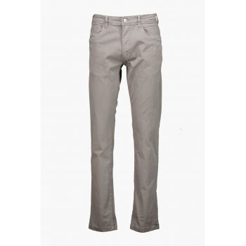 Pantaloni slim fit