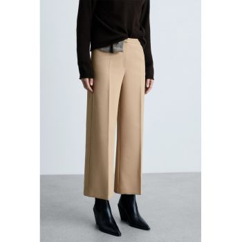 Pantaloni crop cu croiala ampla Nina