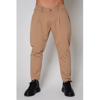 Pantaloni slim fit