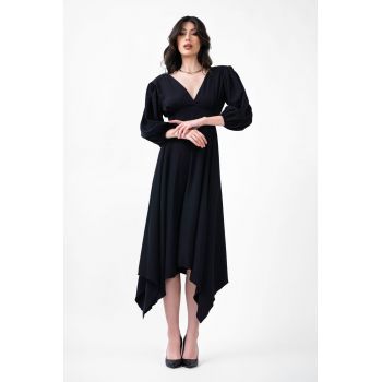 Rochie midi neagra cu clini si maneca midi