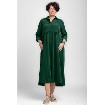 Rochie camasa verde inchis din catifea reiata, taiata in talie