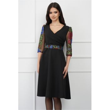 Rochie Ella Collection Adria neagra cu broderie traditionala pe maneci si decolteu petrecut