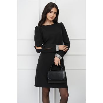 Rochie neagra cu strasuri la maneci