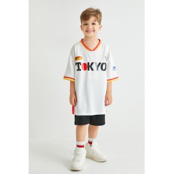 Tricou cu decolteu in V si imprimeu Tokyo