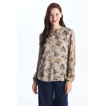 Bluza cu model floral