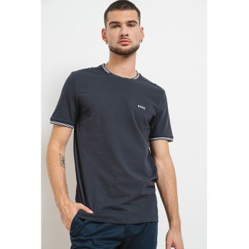 Tricou regular fit cu decolteu la baza gatului