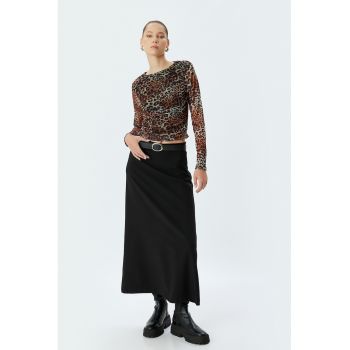 Bluza cu animal print si maneci lungi