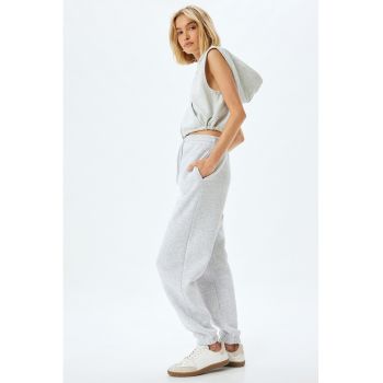 Pantaloni de trening cu talie ajustabila