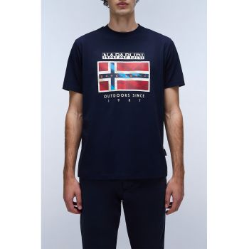 Tricou cu model logo si grafic - cu decolteu la baza gatului