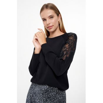 Bluza de trening cu broderii si maneci raglan