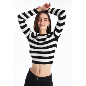 Pulover crop extra slim fit