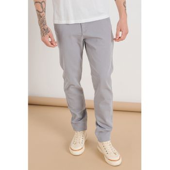 Pantaloni chino relaxed fit