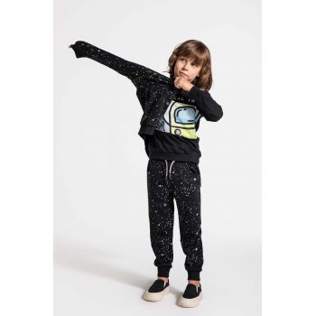 Coccodrillo pantaloni de trening din bumbac pentru copii culoarea negru, modelator, WORLD OF PIXEL BOY KIDS