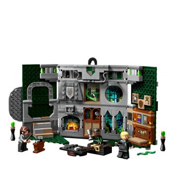 Slytherin house banner 76410