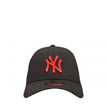 9forty league essential yankees cap