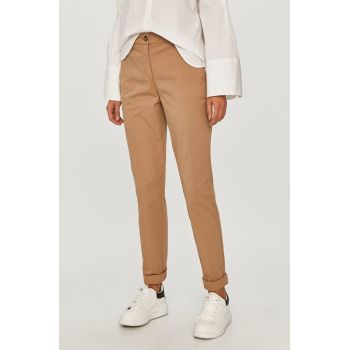 Hugo Pantaloni femei, culoarea bej, fason chinos, high waist