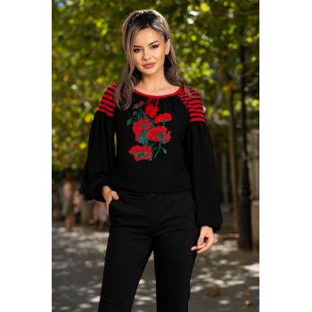 Bluza Effect neagra din vascoza cu broderie florala rosie si maneci bufante